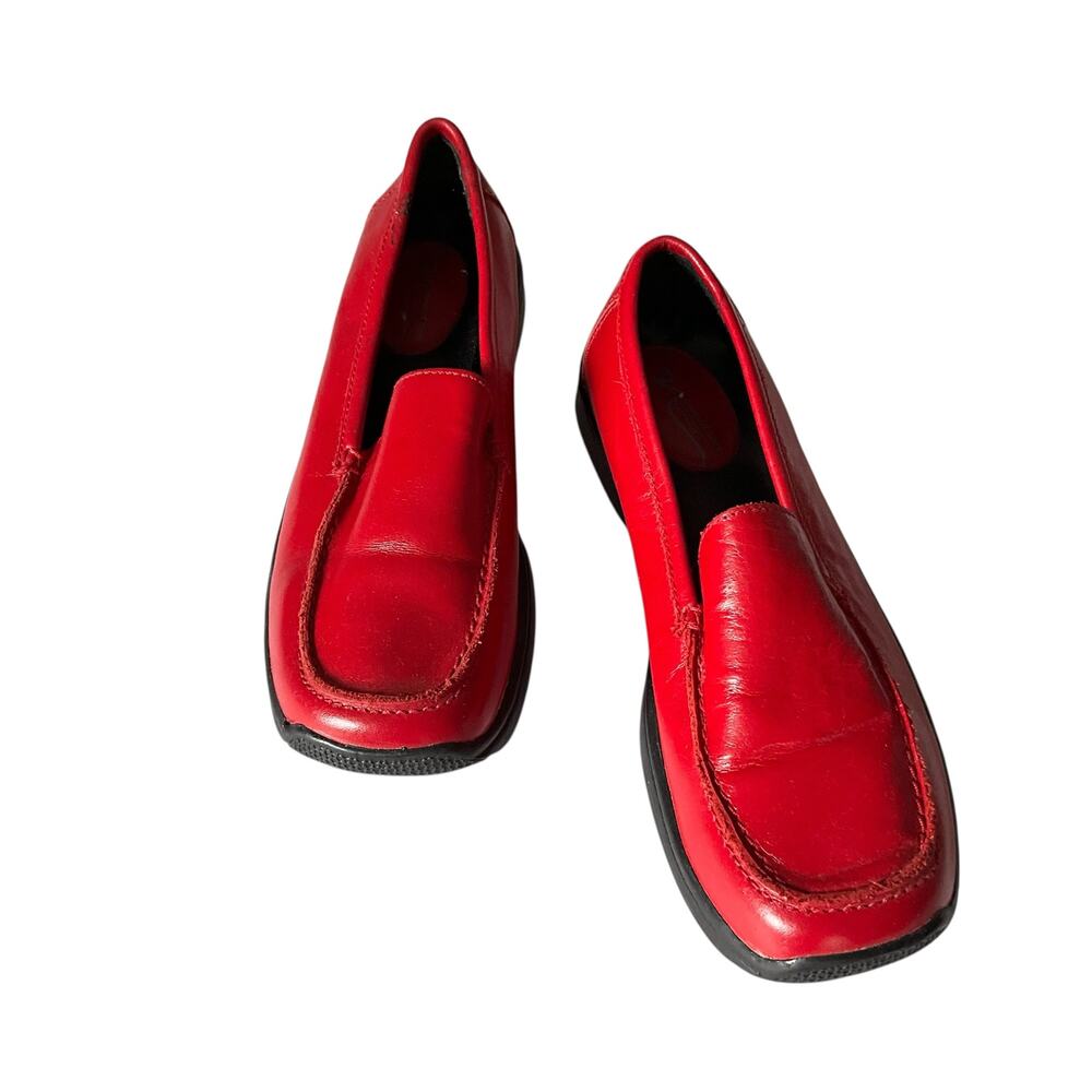 Newport News Red Easy Style Loafers: 90s, Y2K